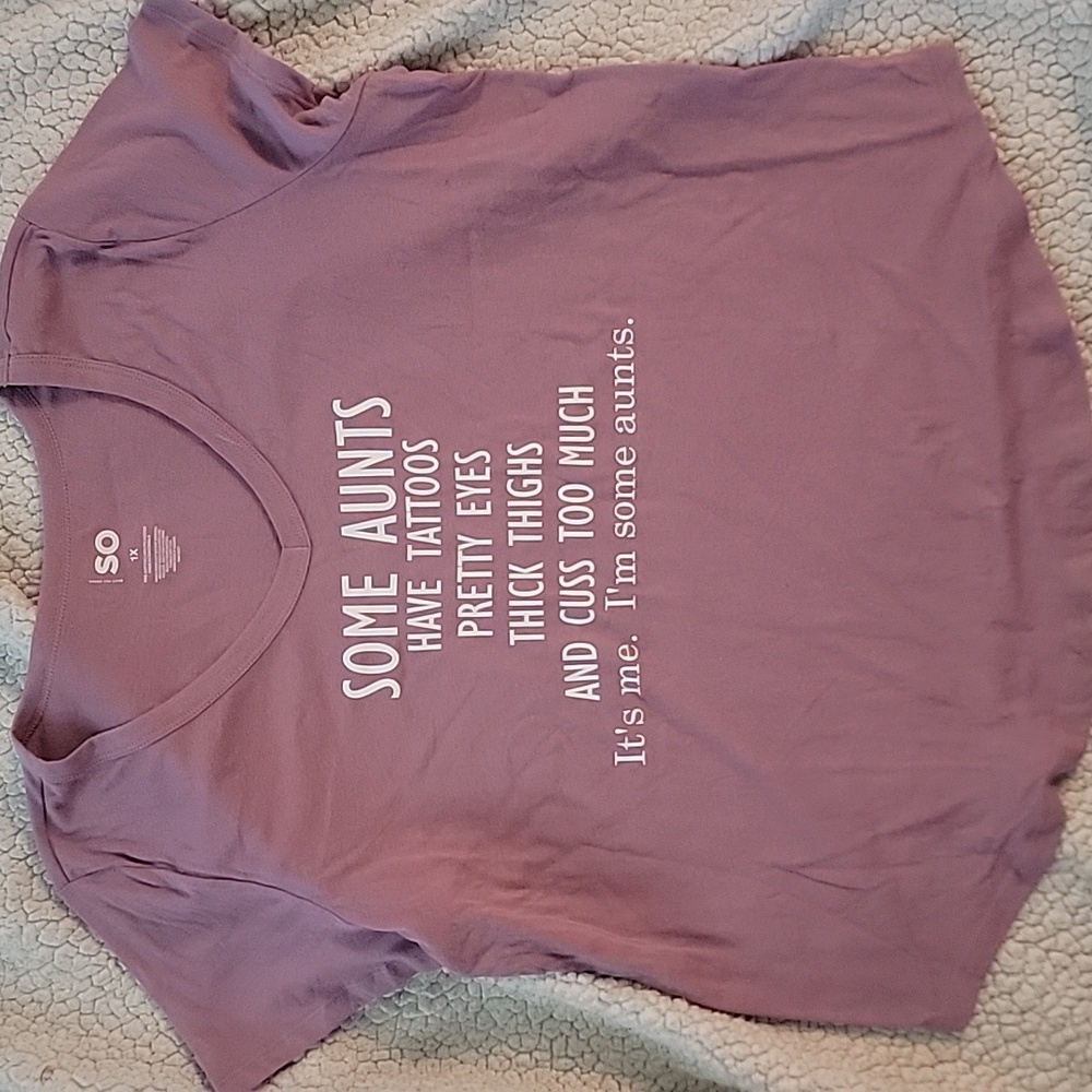 NWOT "Aunt" TShirt